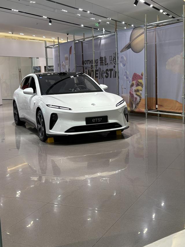 新春走基層丨小米汽車門店“春節(jié)不打烊”，多家汽車品牌已跟進(jìn)！一線銷售員：今年春節(jié)又要爆單