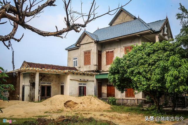 越南河靜省鄉(xiāng)村：偷渡者建造豪宅別墅，里面生活著一群“活寡婦”