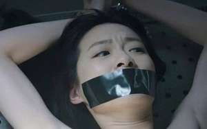 美女裸體解剖(知名女港星新劇迎破格性演出差點遭活體解剖，幾乎全裸上陣)