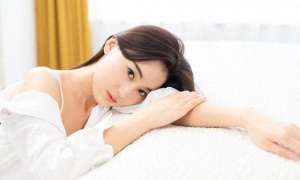 誘惑我鄰居家美女姐姐(女鄰居總是趁她老公不在家時，來我家里勾引我)