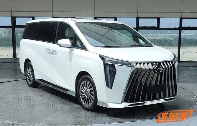 傳祺M8：中國(guó)的“埃爾法”！2.0T+混動(dòng)，這車(chē)奶爸首選