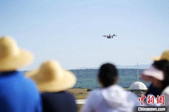 中國自研飛行汽車AE200電動垂直起降航空器首次公開試飛科目