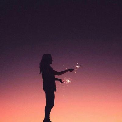 唯美有意境的女生微信背影頭像高清