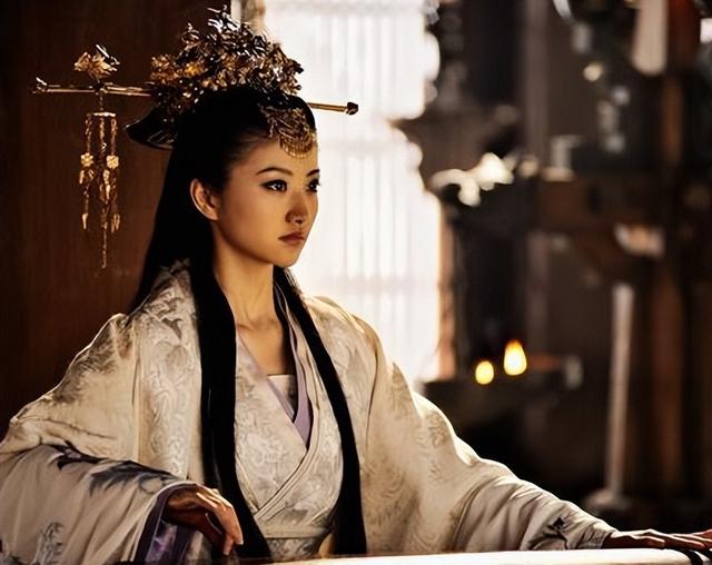 《雪中》10大美女：裴南葦讓世子扶墻而出，結(jié)局徐鳳年不輸韋小寶