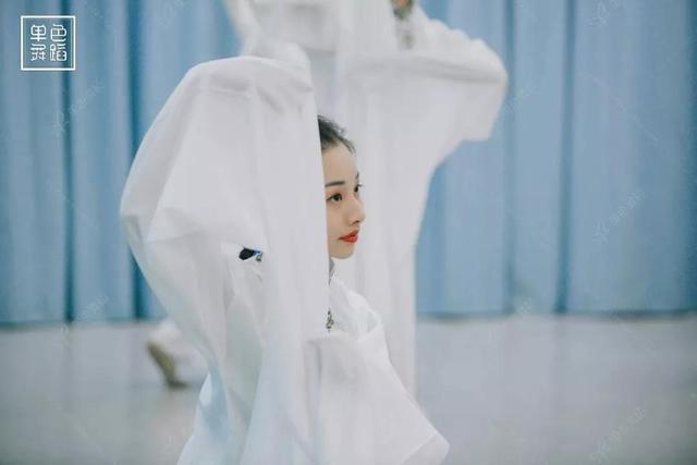 麗人行C位郝若琦跳舞太美了！掌握這些知識讓你學舞事半功倍