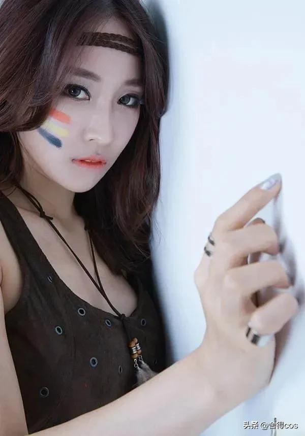 抖音第一美女韓藝：美貌與爭議并存，你還會只看路嗎？