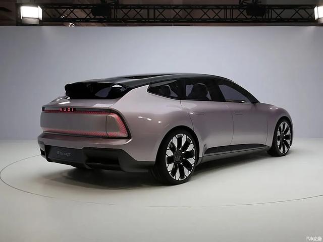 2.0T溜背A5L領(lǐng)銜，三廂版大A6子緊隨其后，奧迪今年放什么大招？