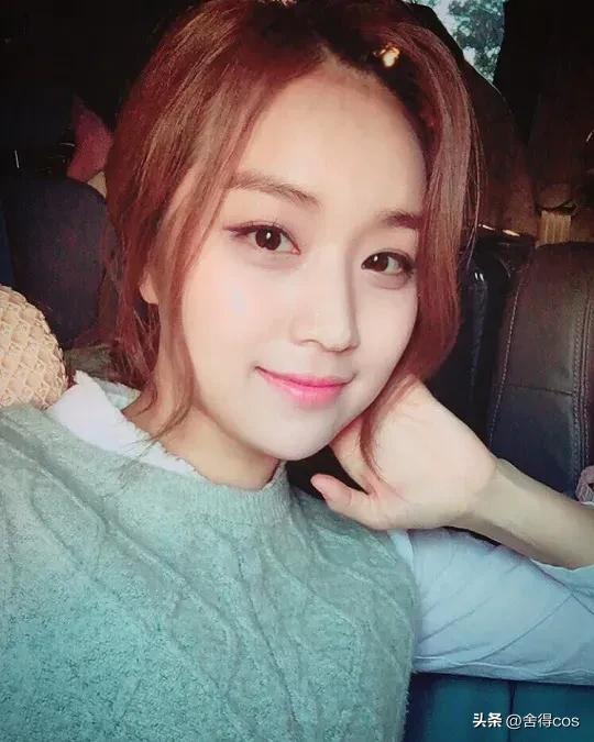 抖音第一美女韓藝：美貌與爭議并存，你還會只看路嗎？