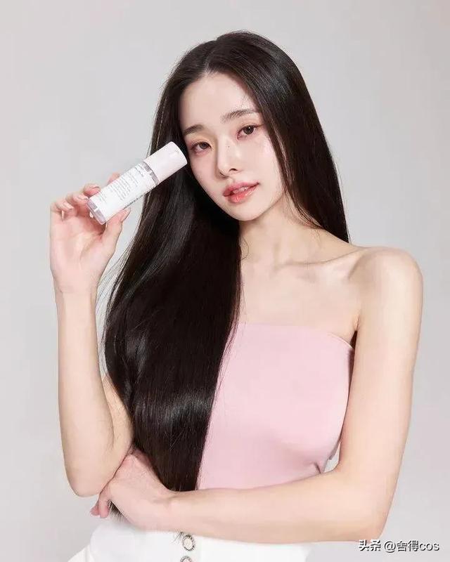 抖音第一美女韓藝：美貌與爭議并存，你還會只看路嗎？