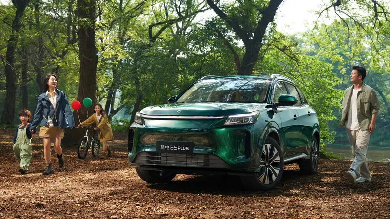 春暖花開(kāi)，露營(yíng)出行的全能伙伴：藍(lán)電E5 PLUS 165km長(zhǎng)續(xù)航先享版