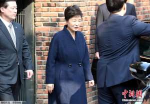 李明博、樸槿惠給金文洙打氣 鼓勵其爭取贏得韓國大選